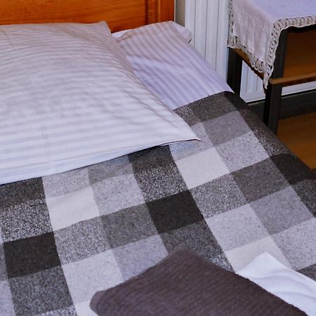 Guest House Mandrivnyi Rooms&Apartments Ясиня Екстериор снимка